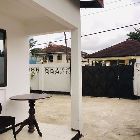 Mikocheni Home Stay Dar es Salaam Buitenkant foto