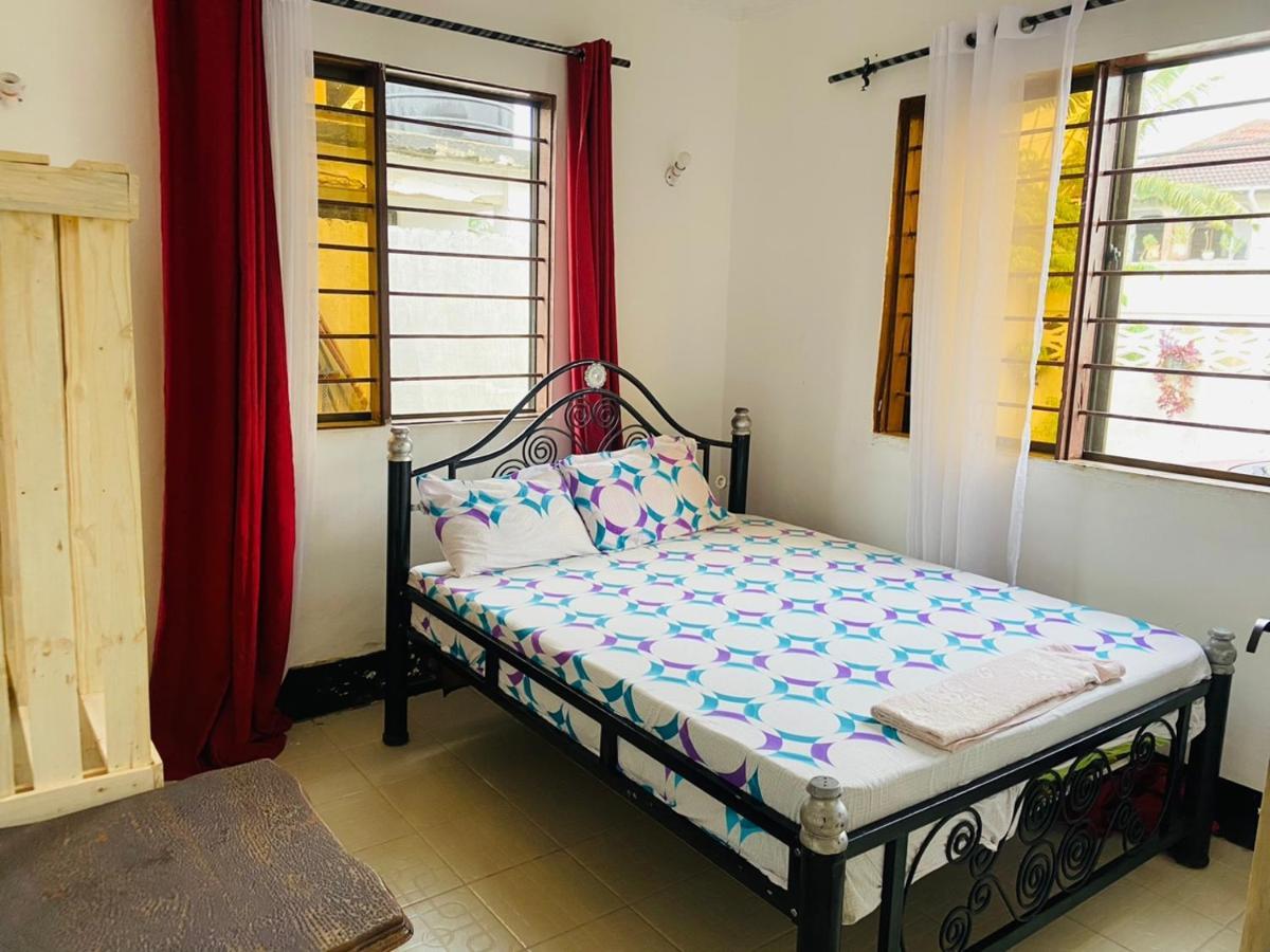 Mikocheni Home Stay Dar es Salaam Buitenkant foto